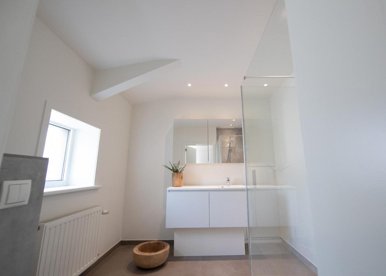 Landelijk Vakantiehuis In Diksmuide Met Een Tuin En Vijver Luaran gambar